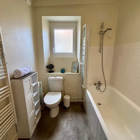 Samour House - Centre