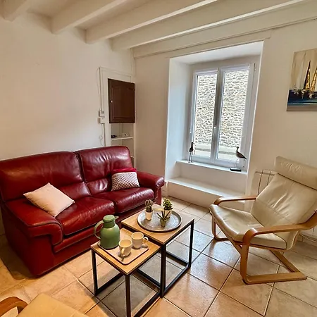 Samour House - Centre