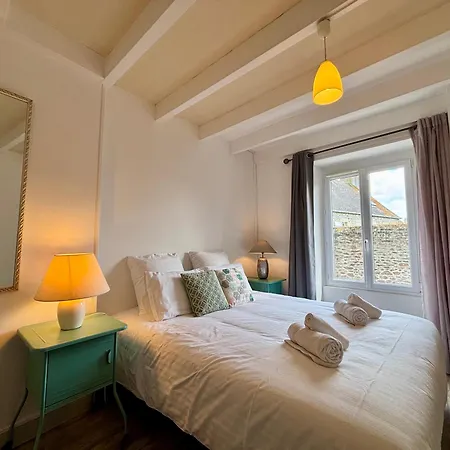 Samour House - Centre